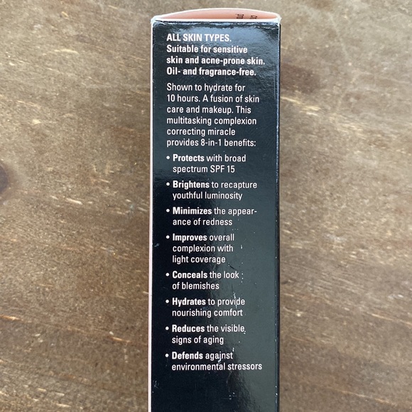 Mary Kay | CC Cream & Foundation Brush - Picture 8 of 14